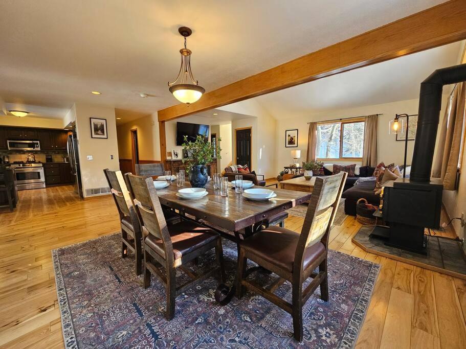 Private And Updated Breck Home With Hot Tub Breckenridge Exterior photo