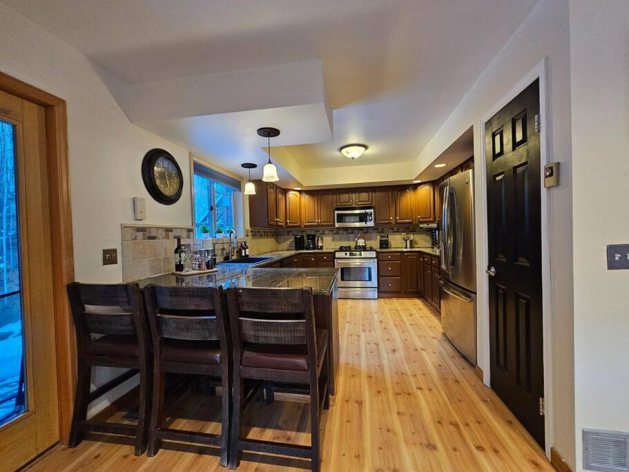 Private And Updated Breck Home With Hot Tub Breckenridge Exterior photo